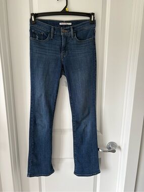 Levi's Women's Flare Jeans - Dark Blue Wash